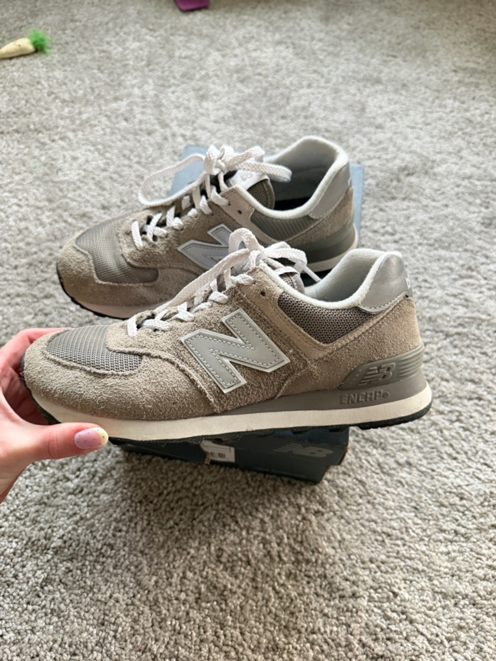 New Balance 574 Grey Sneakers - LIKE NEW